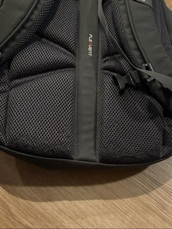 Preowned The North Face Jester backpack - Picture 4 of 7